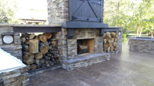 outdoor living fireplace 2